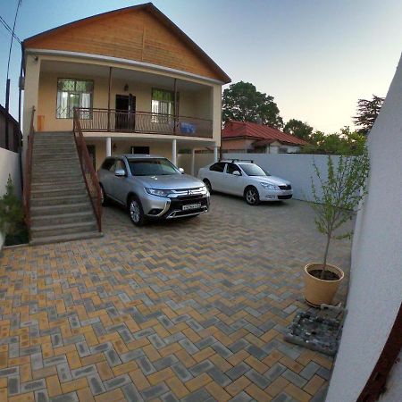 Гостевой Дом "Ласточкино Гнездо" Tsandrypsh Exterior foto