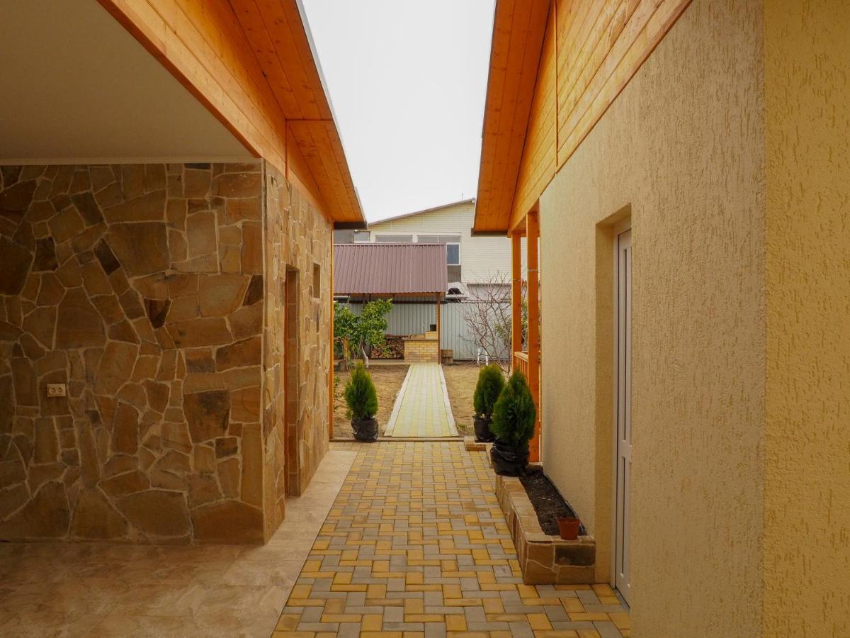 Гостевой Дом "Ласточкино Гнездо" Tsandrypsh Exterior foto