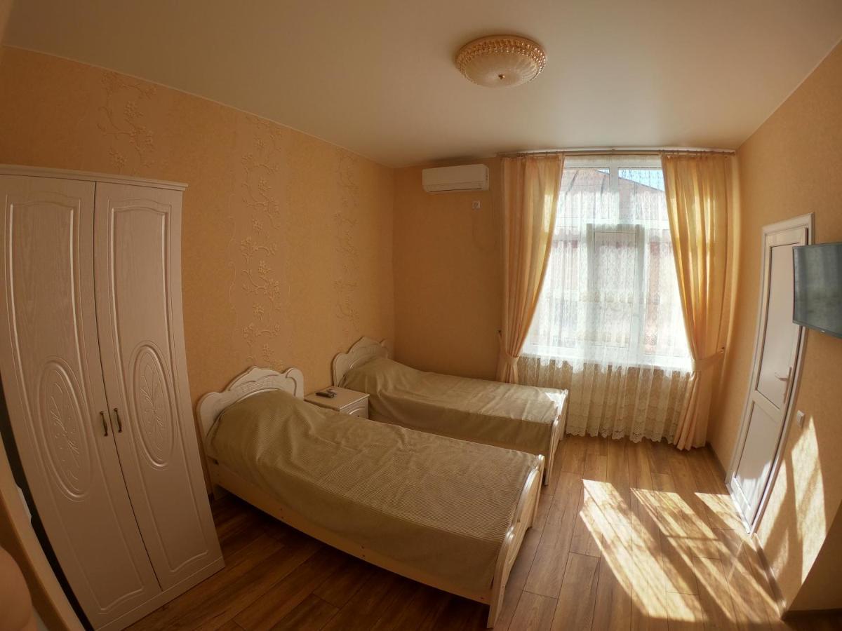 Гостевой Дом "Ласточкино Гнездо" Tsandrypsh Exterior foto